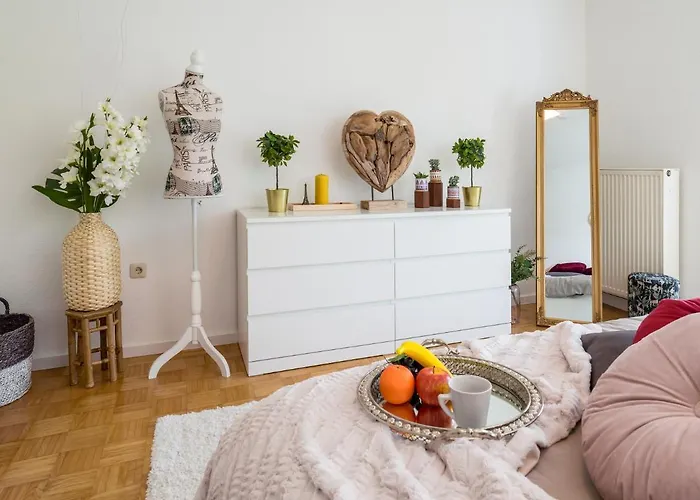 Apartament 2og Rechts - Wunderschoene 80m2 3-zimmer City Naehe Salzburg Freilassing