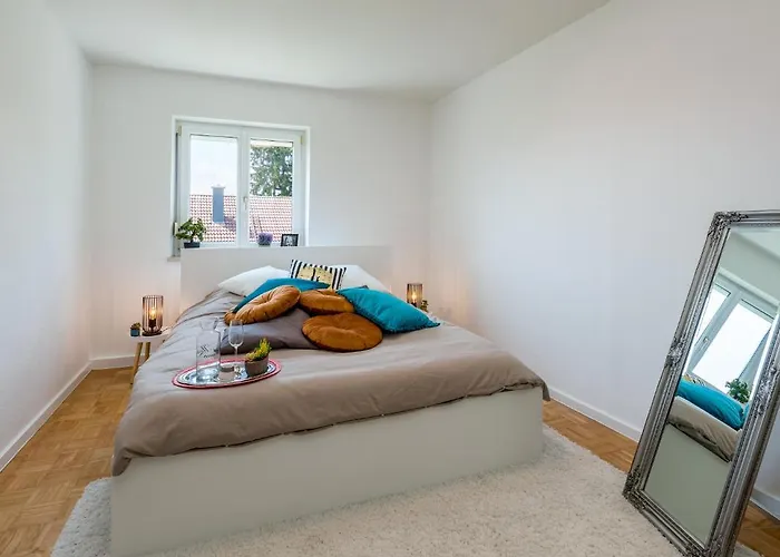 Apartament 2og Rechts - Wunderschoene 80m2 3-zimmer City Naehe Salzburg Freilassing